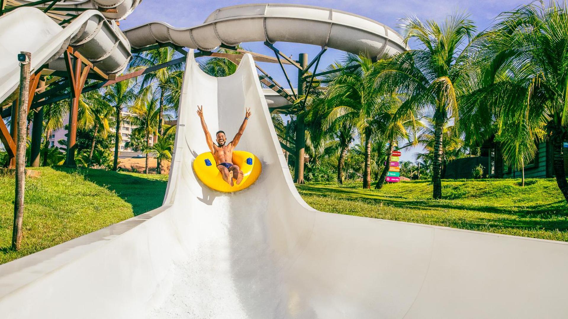 Hot Beach Resort Olímpia 外观 照片 A water slide