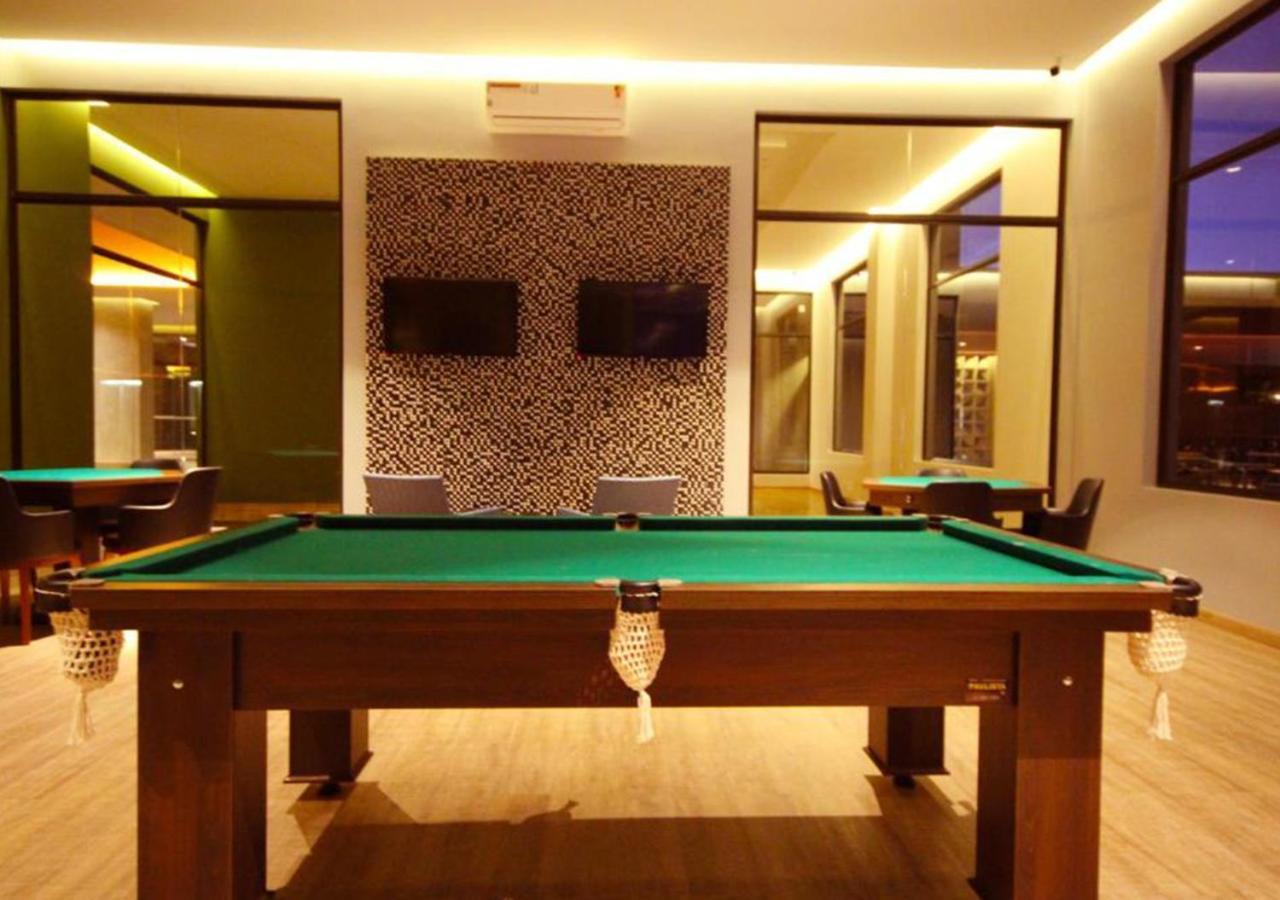 Hot Beach Resort Olímpia 外观 照片 A pool table