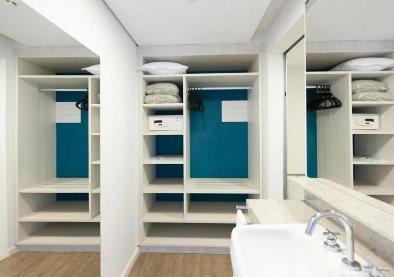 Hot Beach Resort Olímpia 外观 照片 A typical bathroom in a student flat